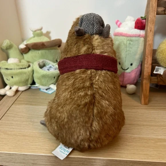 jellycat exclusive Clyde Capybara Hipster Outfit